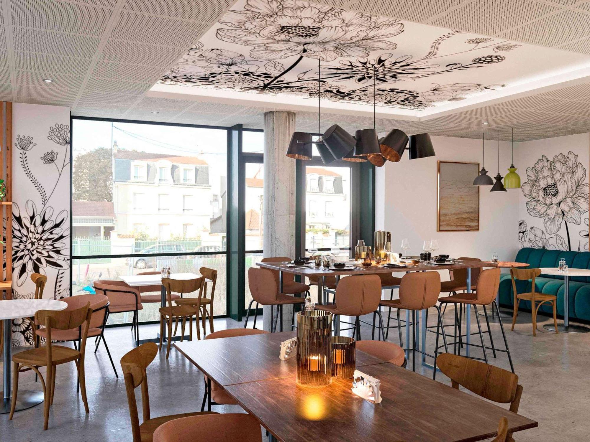ホテル Ibis Styles Bezons Paris La Defense エクステリア 写真