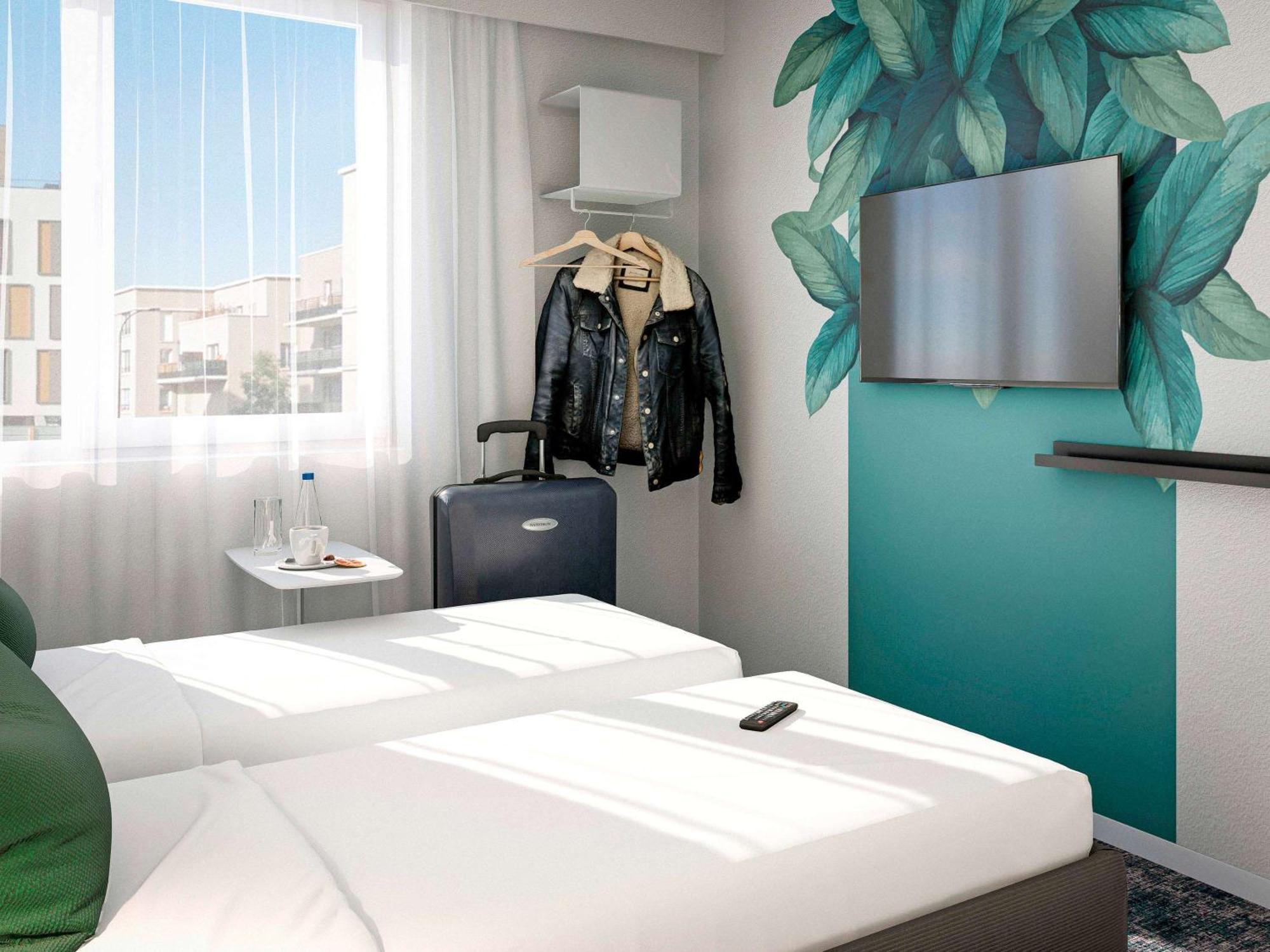 ホテル Ibis Styles Bezons Paris La Defense エクステリア 写真
