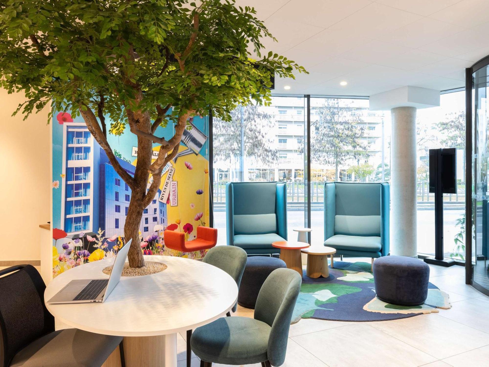 ホテル Ibis Styles Bezons Paris La Defense エクステリア 写真